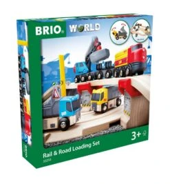 Ravensburger BRIO World 33210 Straßen & Schienen Steinverlade Set – Inklusive Frachtlok Mit Kranwagen, Zwei LKWs Und Straßenplatten – Geeignet Für Kinder Ab 3 Jahren -Ravensburger Geschäft 63321000 2